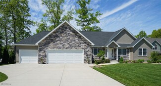 1328 Victory Hill Ln, Austintown, OH 44515