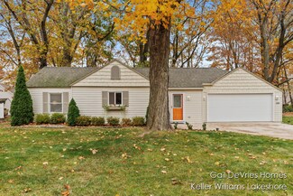 1930 Ottawa Beach Rd, Holland, MI 49424