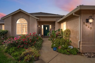 2920 Aspen Glow Ln, Redding, CA 96001