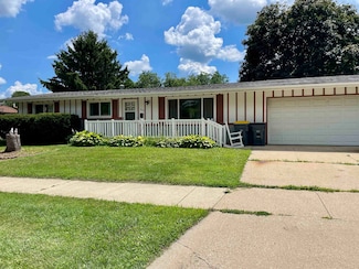 1004 27th St, Monroe, WI 53566