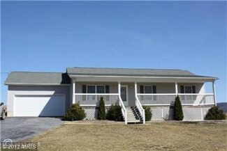 236 Hunt Club Ln, Maurertown, VA 22644
