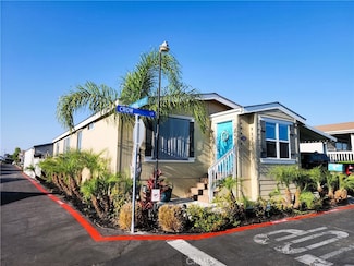 105 Crow Ln, Fountain Valley, CA 92708