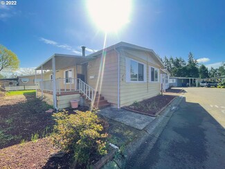 13640 SE Highway 212 Unit 61, Clackamas, OR 97015