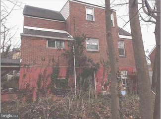 3607 S 14th St, Alexandria, VA 22302