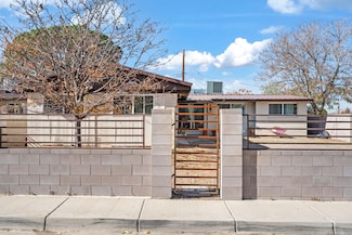 1837 Britt St NE, Albuquerque, NM 87112