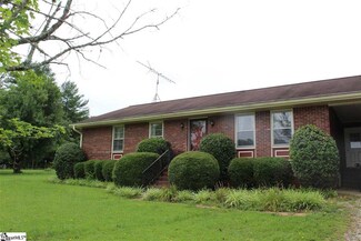 326 Wasson Gin Rd, Laurens, SC 29360