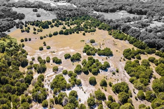 1198 S Clark Rd, Cedar Hill, TX 75104