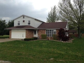 5523 E State Rd, Newcomerstown, OH 43832
