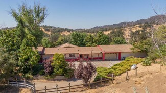 1351 Recter Ln, Yokuts Valley, CA 93675
