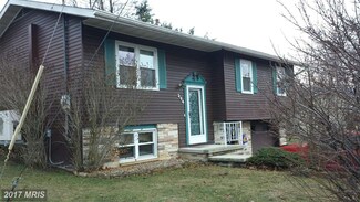 304 King Dr, Kingwood, WV 26537
