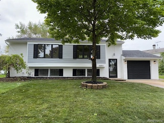 42811 Wilmington Dr, Sterling Heights, MI 48313