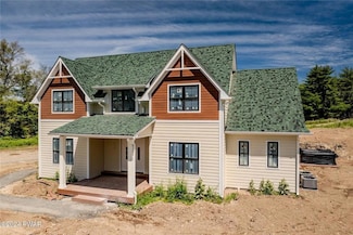 34 Gary Ln, Milford, PA 18337