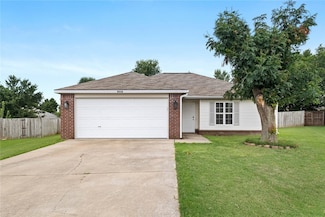 906 SW Terry Ln, Bentonville, AR 72712