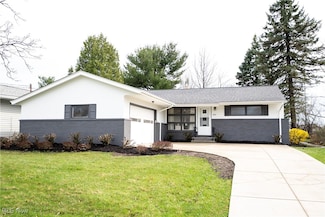 20604 Alameda Pkwy, Cleveland, OH 44128