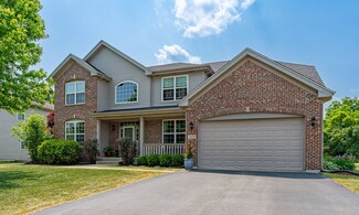 1414 Essex Dr, Hoffman Estates, IL 60192