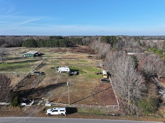 655 Sunshine Rd, Kenly, NC 27542
