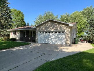 1744 Viking Rd, Worthington, MN 56187