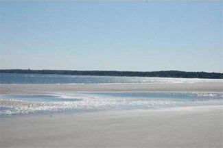 16 Dune Ln, Gloucester, MA 01930