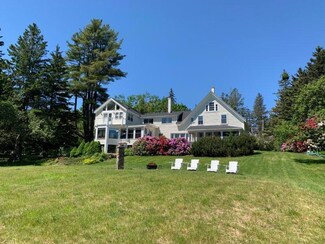 35 Ebenecook Rd, Southport, ME 04576