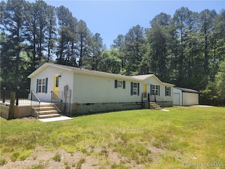 159 Dirt Bridge Rd, Topping, VA 23169