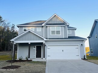 240 Eaton St, Carthage, NC 28327