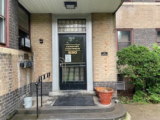 230 Farmington Ave Unit C4, Hartford, CT 06105