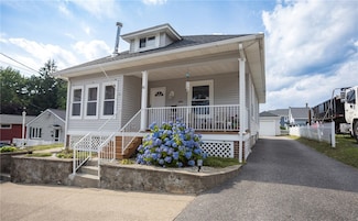 62 Cady St, Woonsocket, RI 02895