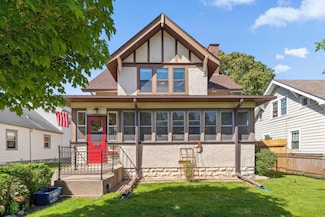 265 Page St W, Saint Paul, MN 55107