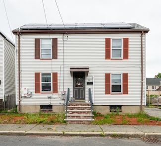 30 Everett St, Woburn, MA 01801