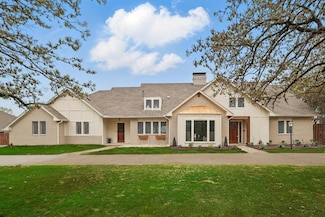 105 Forest Oak Ct, Lewisville, TX 75077