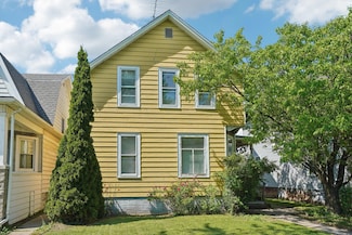 2912 Wright Ave, Racine, WI 53405