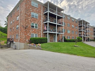 3107 Garnette Dr Unit D4, Bridgeton, MO 63044