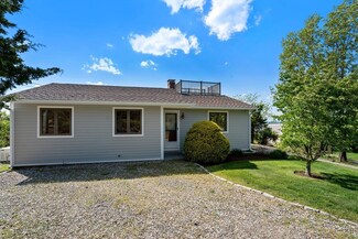 9 Waterman Rd, Gloucester, MA 01930
