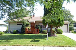 433 Presidential Ln, Madison, WI 53711