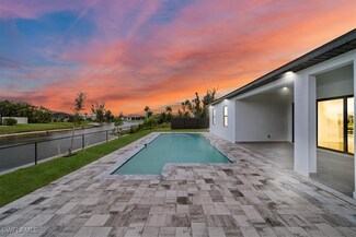 1425 SW 11th Ct, Cape Coral, FL 33991