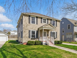 513 S 27th St, Manitowoc, WI 54220