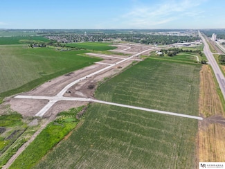 10900 N 151st St, Waverly, NE 68462