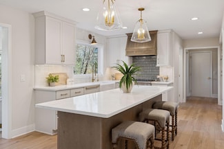 350 Ferndale Rd N, Wayzata, MN 55391