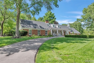 13527 Royal Glen Dr, Saint Louis, MO 63131