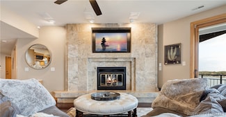 4465 Hamrock Ln Unit 502, Osage Beach, MO 65065