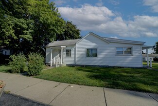 408 South St, Crescent City, IL 60928
