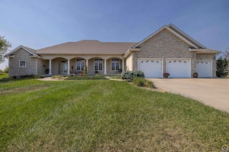 5939 NE Shaffer Rd, Topeka, KS 66617