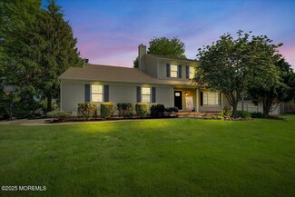 18 Vaughn Dr, Middletown, NJ 07748