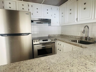 4848 NW 24th Ct Unit 330, Lauderdale Lakes, FL 33313