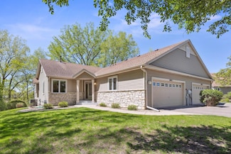 10715 57th Ave N, Plymouth, MN 55442