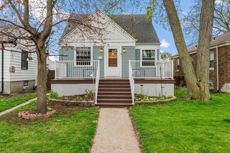 634 114th St, Whiting, IN 46394