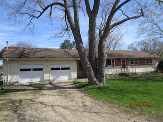 301 6th St, Brodhead, WI 53520