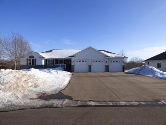 386 Kamnic St, Pierz, MN 56364