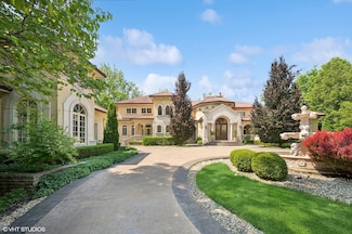 1031 Barrys Ct, Lake Forest, IL 60045