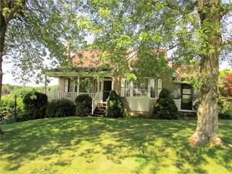 1510 North Ave, Leechburg, PA 15656